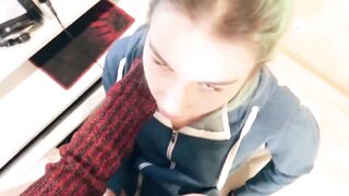 Stepsister rewards nerdy stepbro with a blowjob for his physics notes.