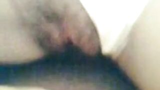 Big-Titted Malay Girl in Pink Tudung Gives Amateur Blowjob