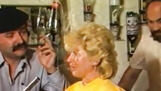 Deutsches reifes Amateur-Paar in Retro-Video aus den 80ern