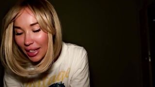 Stepdaughter persuades stepdad to fuck her