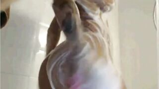 Big Booty Latina With Huge Tits In The Shower -2