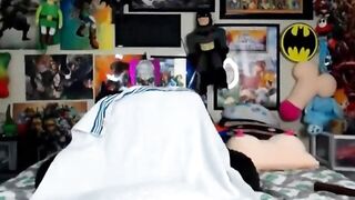 Camgirl Splits Like a Frog. Cumming Hard!