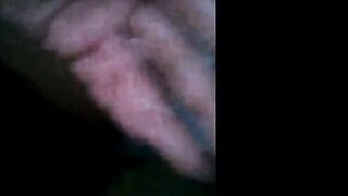 Sri Lankan MILF Fingers Herself