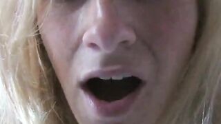 Deutsches Amateurvideo für Erwachsene mit großen Titten -2