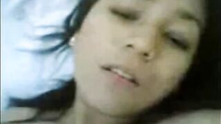 Malaysian babe from Ipoh goes hairy amateur