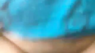 Arab GF Flashes Webcam to BF