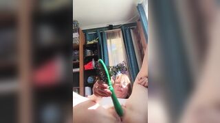 Aussie Amateur Reaches Orgasm