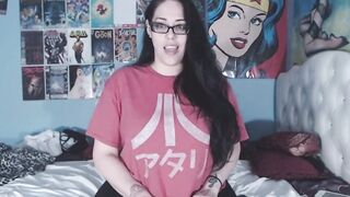 Anal Masturbation of a Big-Assed Latina Milf