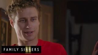 FAMILY SINNERS - Sex Deprived Blondie Gets Fucked By Her Step Brother And Squirts On His Dick