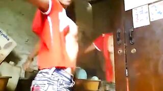 Hot Indonesian Babe Dancing -2