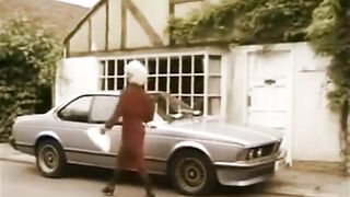 Deutsche Vintage-Brünette in einem Interracial-Erwachsenenfilm