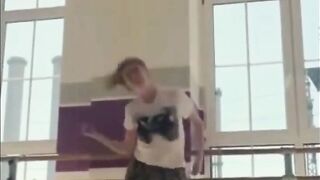 Palina Rojinskis große natürliche deutsche Brüste -2