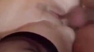 Kathleen White mit den großen Titten in schwarzen Dessous