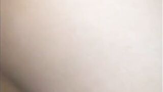 Wendy, una dominicana con grandes tetas naturales se masturba