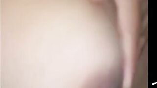 Wendy, una dominicana con grandes tetas naturales se masturba