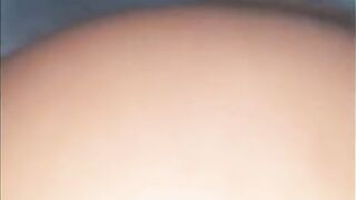 Wendy, una dominicana con grandes tetas naturales se masturba