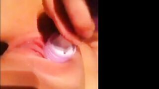 Kinky amatör svensk flicka försöker analt