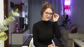 “Did you cum into my pussy?” Stepmom creampie after pussy rubbing