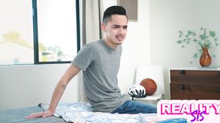 Besties Maya Woulfe & Liz Jordan double team newbie Stepbro for 3some Fun - S2:E2