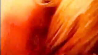 Svenska amatör Saras avsugning och ansiktsbehandling med stormesar