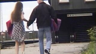 Offentlig Blowjob med Sabina - Dansk Voksen Scene