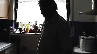 German Amateur Bijenny Handwerker in Erwachsenen-Video gefickt