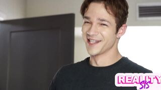 Out of this World Stepsis Scarlet Skies Gives Steopbro Her Limited Edition Pussy - S2:E3