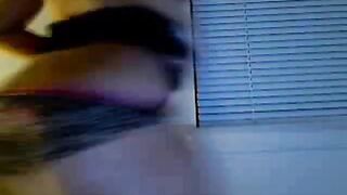 Voluptuous Ebony Dancer Shakes it for the Webcam