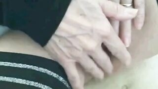 Belle maman sur Skype -2