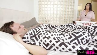 Bratty stepSis - Pervy stepDad Fucks stepDaughter While step Mom Is Near! S3:E7