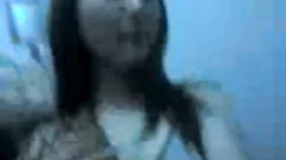 Indonesian Amateur Asian Teen Shows Her Body