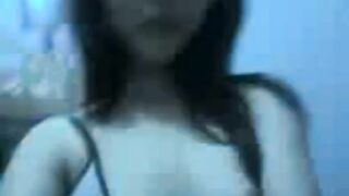 Indonesian Amateur Asian Teen Shows Her Body