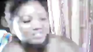 Black African Webcam Girl Nirina from Sambava, Madagascar