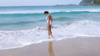 Sunbathing MILF Amateur Video