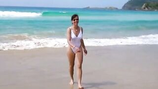 Sunbathing MILF Amateur Video