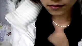 Gorgeous Chinese Girl Reveals Her Stunning Breasts