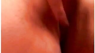 Curvy Latina Pussy Squirts on Webcam