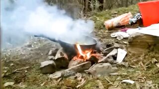 Living in the Australian Bush as a Nudist