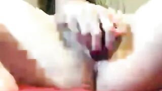 Multiple Orgasms: Squirting Webcam Girl