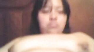 Curvy Latina on Cam Shows Off Her Hairy Assets