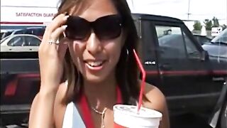 Amateur Babe Venus Sucks and Facial Outdoors
