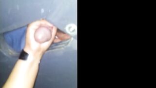 Svenska Hustruns Glory Hole Handjob -2