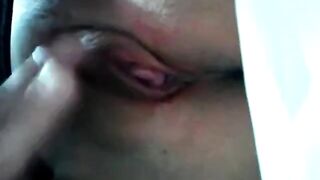 Asian Amateur Girl Masturbates Solo