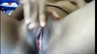 Indian Girl Roza's Close-Up Webcam Masturbation