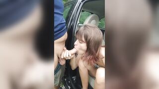 Alma sol mi fa parcheggiare la macchina e mi svuota le palle fino a che gli vengo in faccia