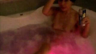 Sexy Japanese Girl in a Love Hotel - Amateur Asian Milf
