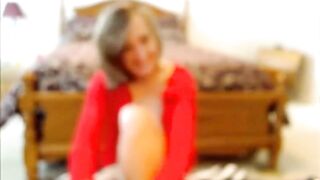 German MILF Pussy Play!