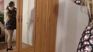 Blonde Russian babe with a big ass fucks in front of a mirror -2
