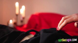 AMATEUR BLONDE TEEN GIVES SENSUAL BLOWJOB - CUM-FILLED MOUTH