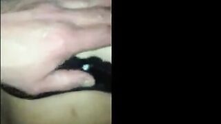 Venlig fredag: En voksenvideo med dansk twist